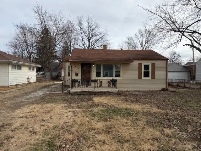 1126 N Oakcrest Avenue, Decatur, IL 62522 - Image #1