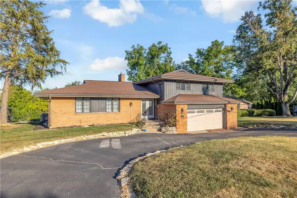 66 Eastmoreland Drive, Decatur, IL 62521