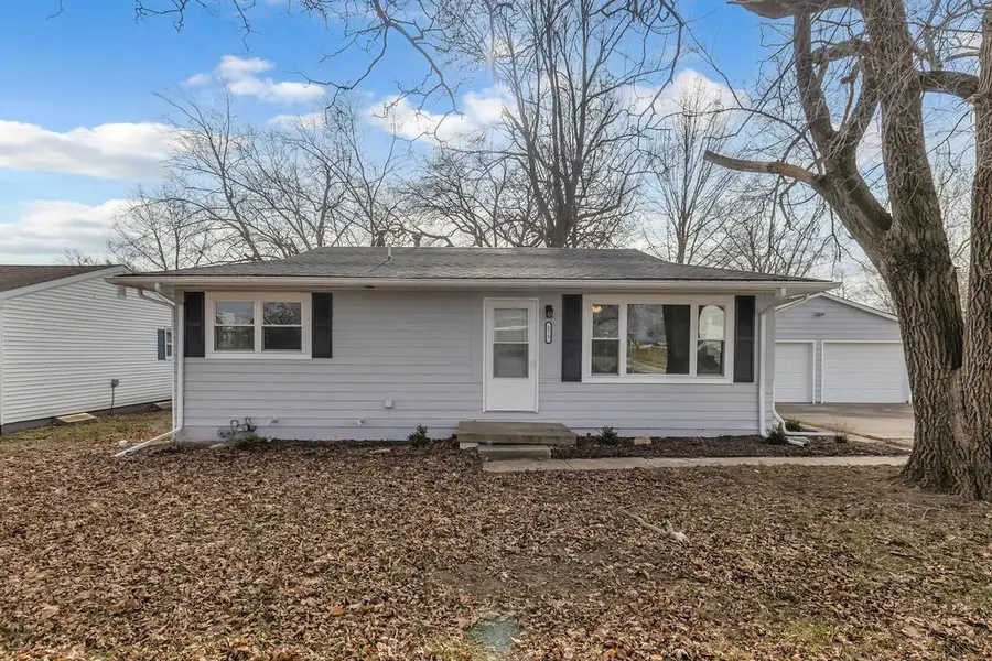 275 E Broadway Street, Argenta, IL 62501 - Image #2