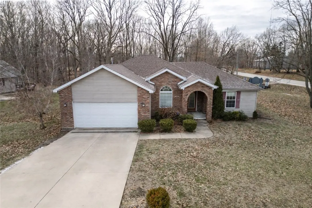 102 Woodland Drive, Georgetown, IL 61846 - Image #1