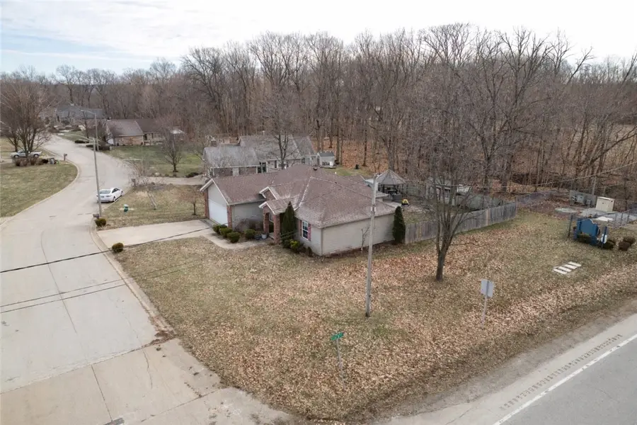 102 Woodland Drive, Georgetown, IL 61846 - Image #3