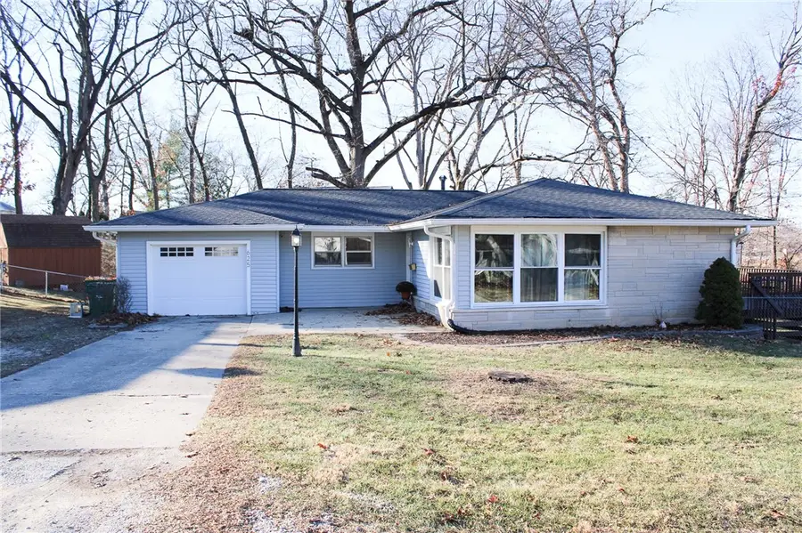 625 Davis Court, Decatur, IL 62521 - Image #2