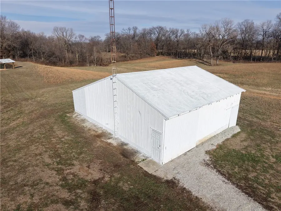 1393 E 225 North Road, Cowden, IL 62422 - Image #3