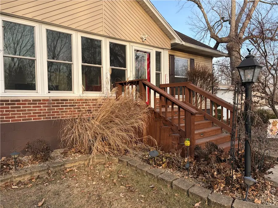 957 Chestnut Avenue, Neoga, IL 62447 - Image #2