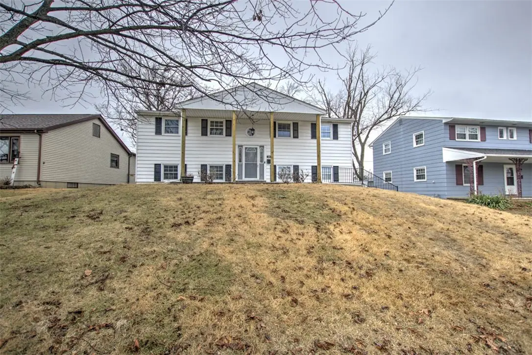 30 Ridge Lane Drive, Decatur, IL 62521 - Image #1