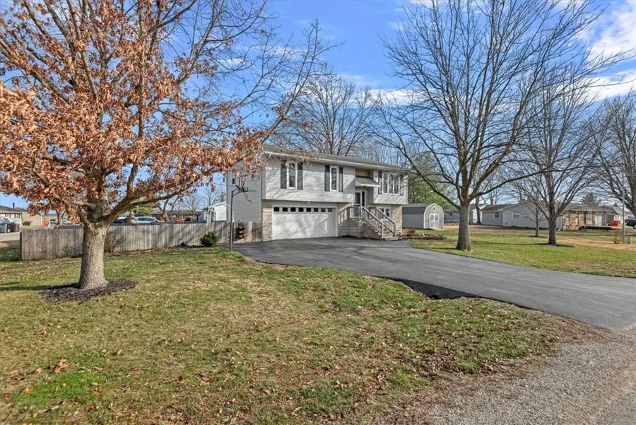 51 Cardinal Drive, Bethany, IL 61914 - Image #3