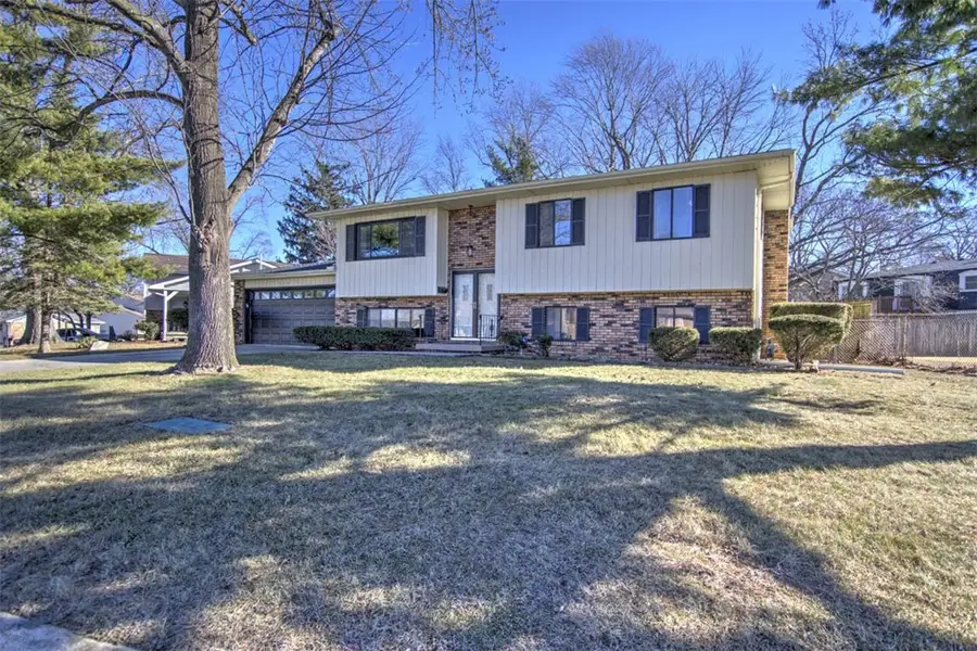 920 W Karen Drive, Decatur, IL 62526 - #3