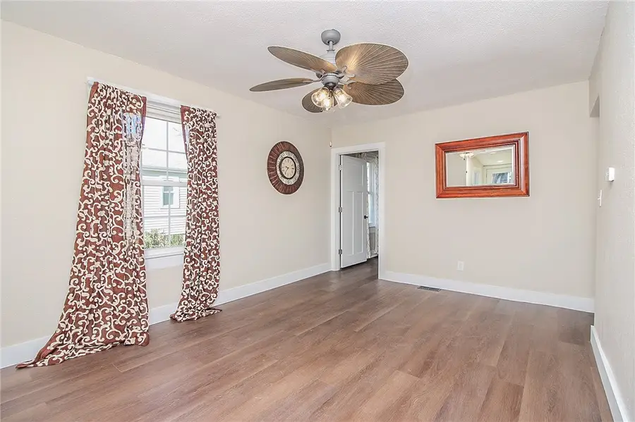 308 E Kreke Avenue, Effingham, IL 62401 - Image #3