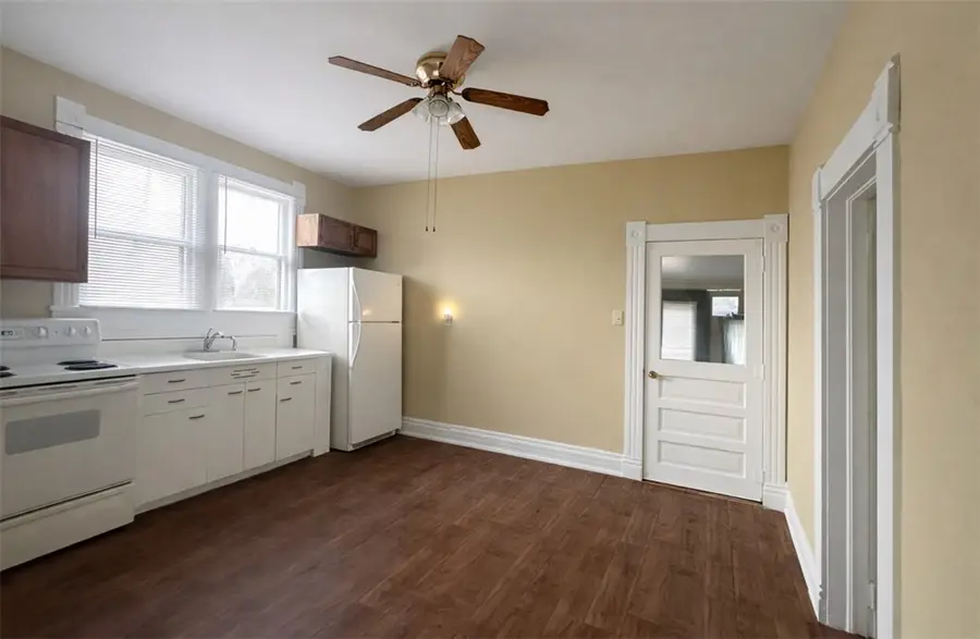 515 Buena Vista Street, Paris, IL 61944 - Image #3