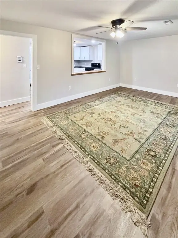 305 SW 2nd Street, Casey, IL 62420 - Image #3