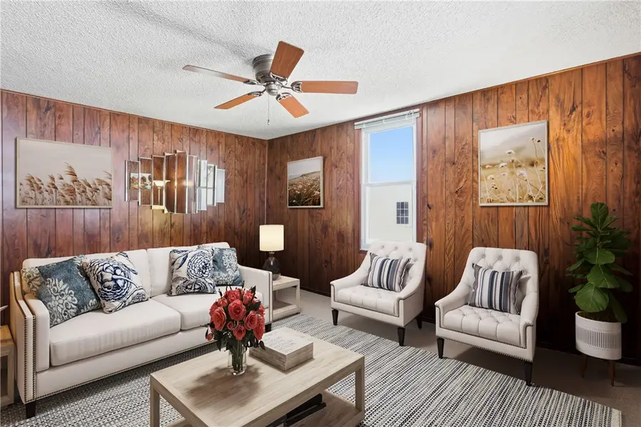 2644 N County Road 1800 E Road, Charleston, IL 61920 - Image #2