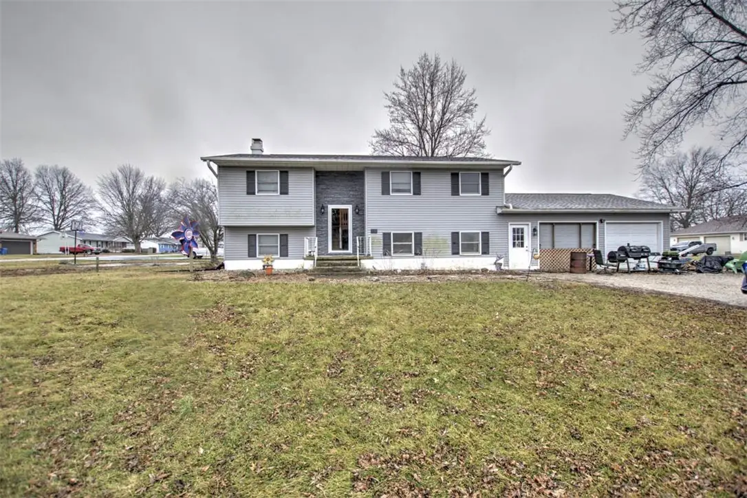119 Kathy Court, Blue Mound, IL 62513 - Image #1