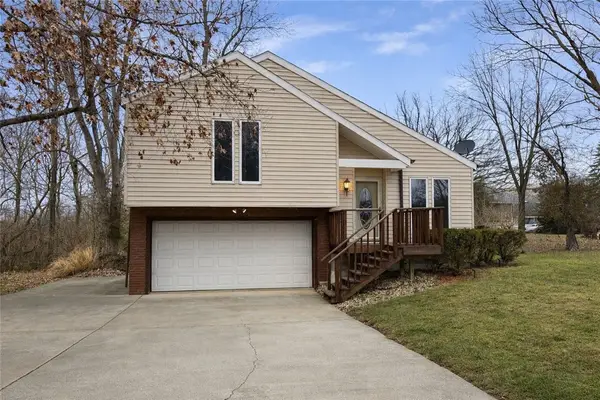 2401 Terrace Lane, Charleston, IL 61920