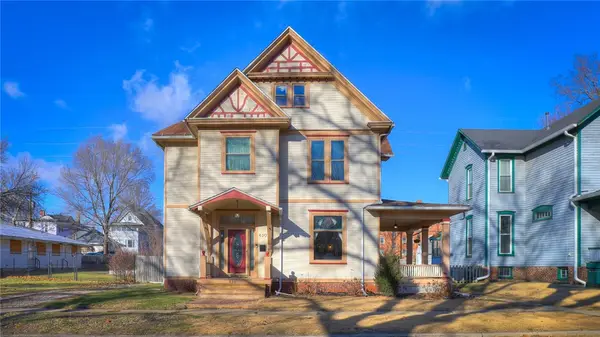 430 W Decatur Street, Decatur, IL 62522