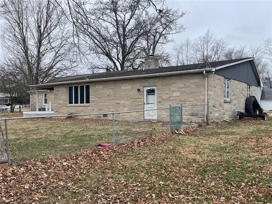 806 S 4th Street, Effingham, IL 62401 - Image #3
