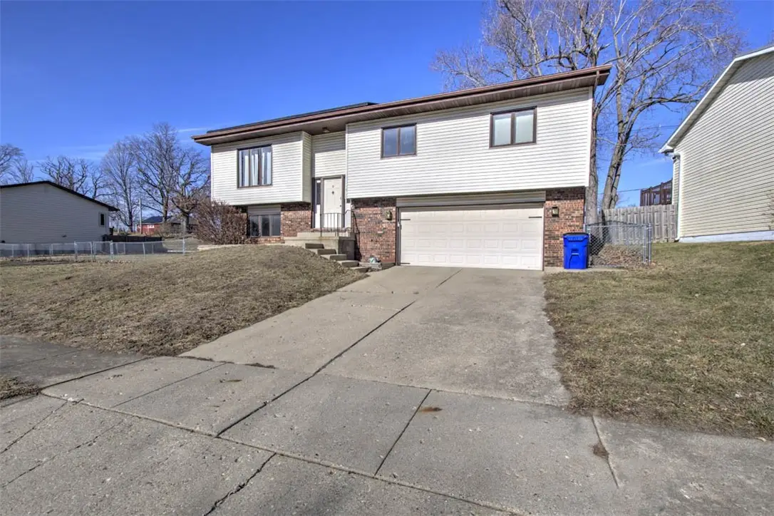 1960 W Melrose Drive, Decatur, IL 62526 - Image #1