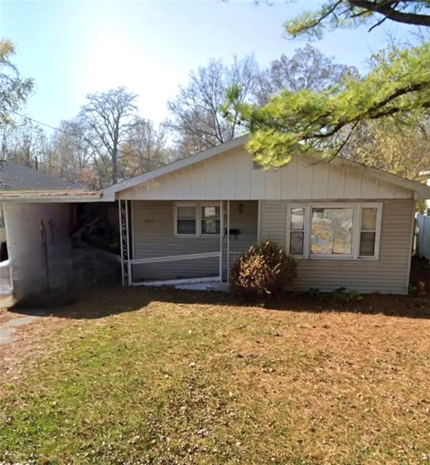 1307 S 3rd Street, Effingham, IL 62401 - #1