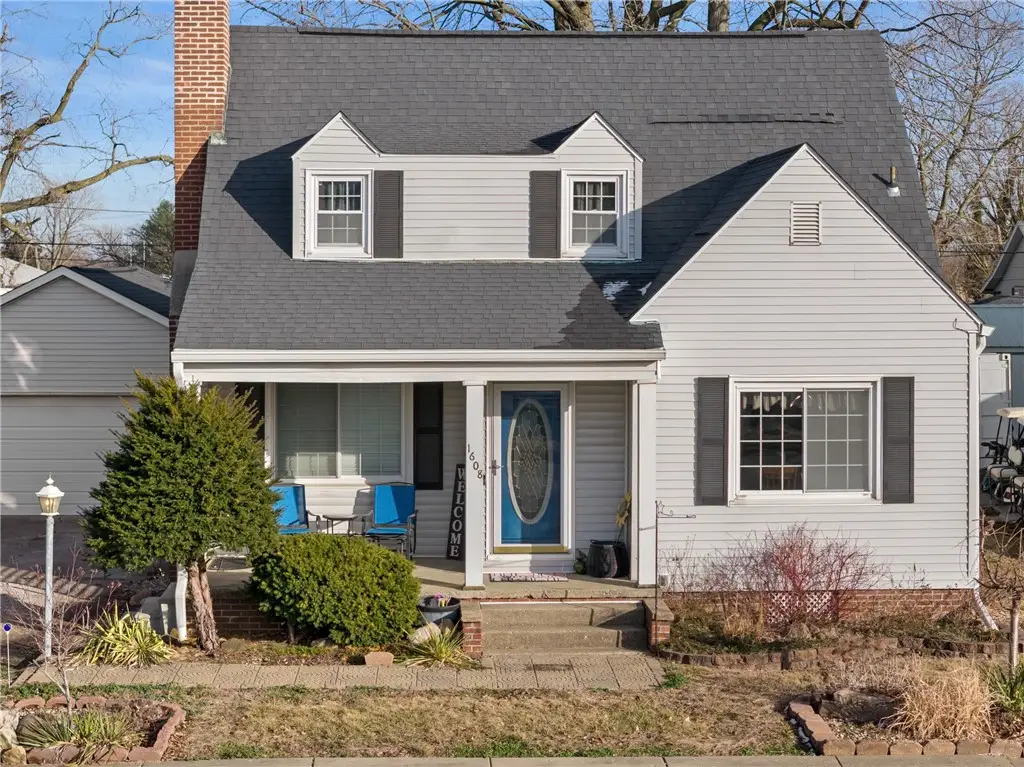 1608 S Main Street, Paris, IL 61944 - Image #1