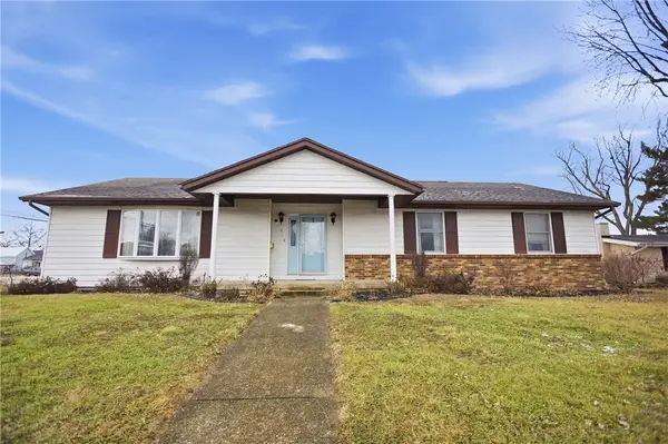 4 N Edwards Street, Altamont, IL 62411