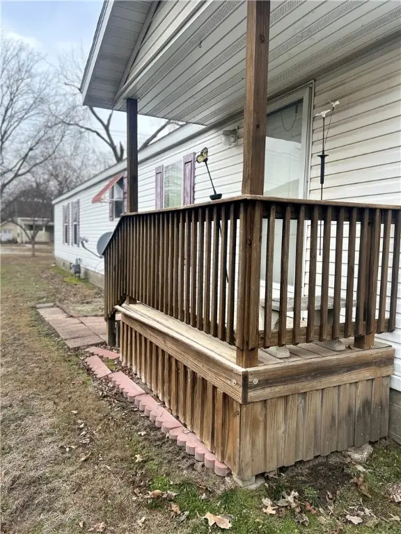 212 N Olive Street, Saint Elmo, IL 62458 - Image #2