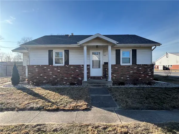 401 S Walnut Street, Effingham, IL 62401