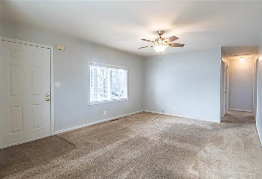 8 4th Drive, Decatur, IL 62521 - Image #3