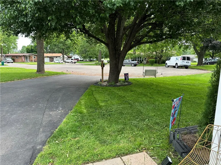 3412 Willow Drive, Mattoon, IL 61938 - Image #3