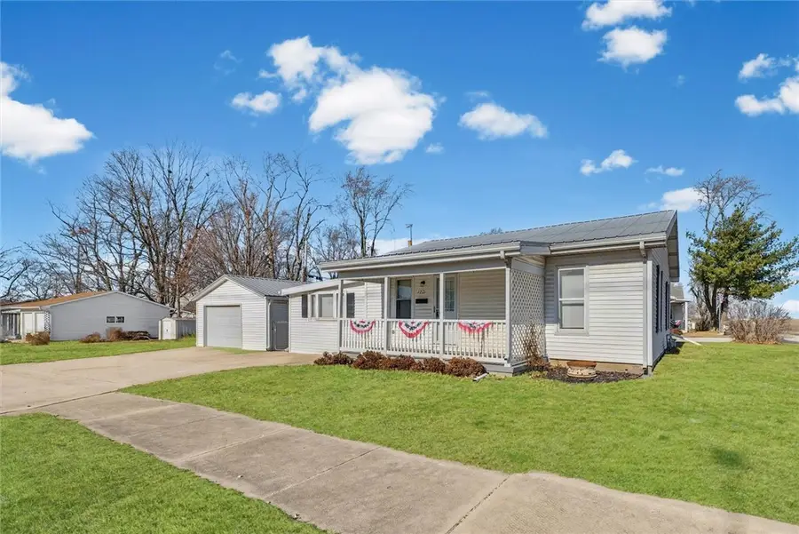 1221 Olive Avenue, Charleston, IL 61920 - Image #3