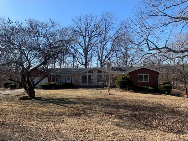 48 Lake Shore Drive, Pana, IL 62557