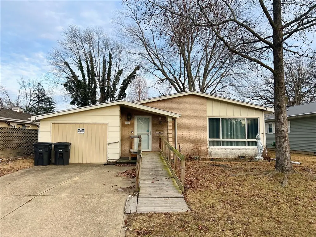 1627 Laurel Place, Danville, IL 61832 - Image #1