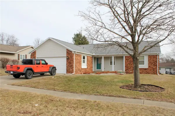 2243 Eden Drive, Charleston, IL 61920