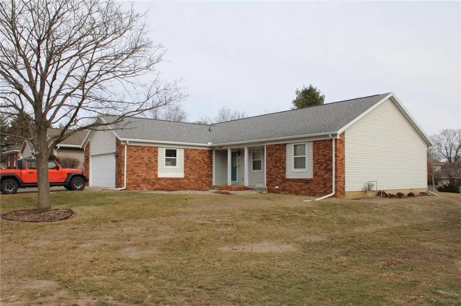 2243 Eden Drive, Charleston, IL 61920 - Image #2