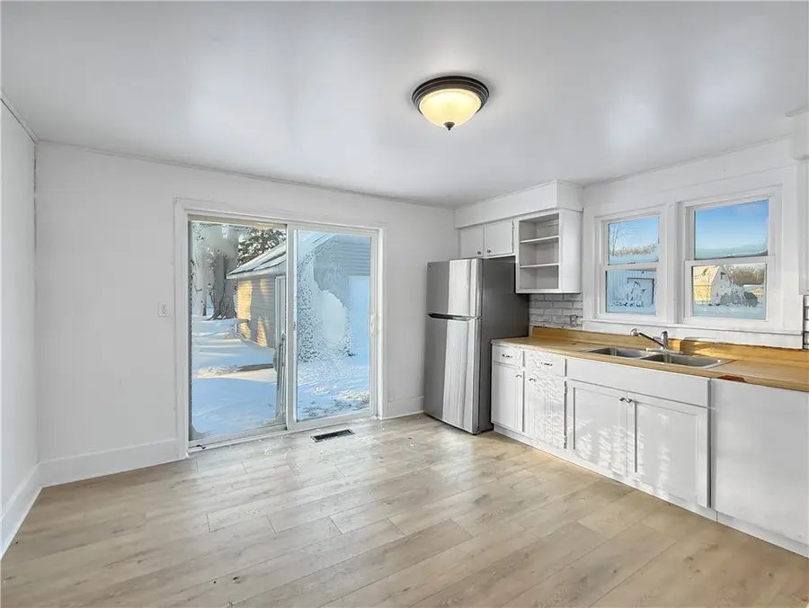 507 S Saint John Street, Bethany, IL 61914 - #3