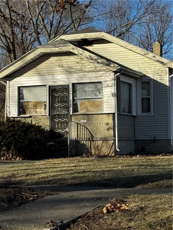 56 E Beardsley Avenue, Champaign, IL 61820 - Image #2