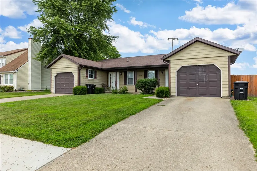 504 A&B E Hendelmeyer Avenue #B, Effingham, IL 62401 - Image #2