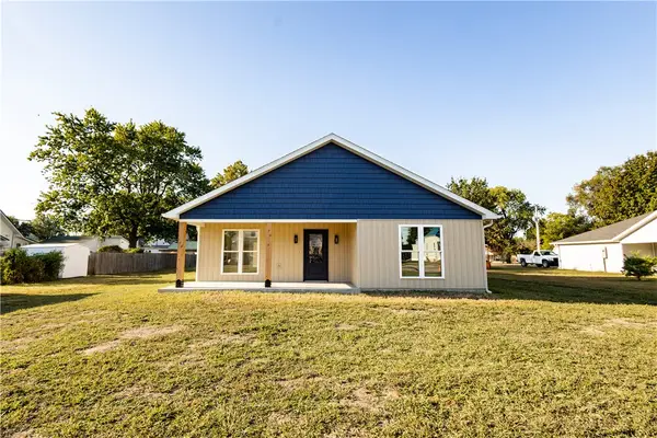 108 E North 2nd Street, Findlay, IL 62534