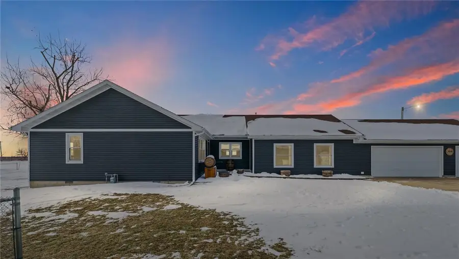 309 W Collett Street, Oakwood, IL 61858 - Image #2