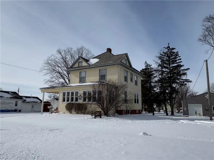 715 S Fourth Street, Hoopeston, IL 60942 - #2