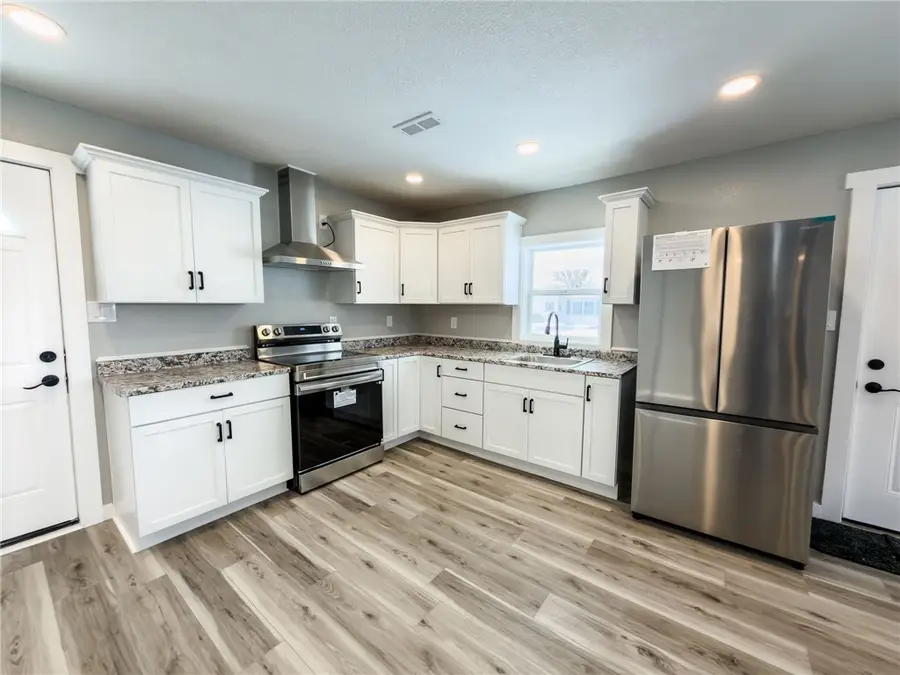 804 SW 3rd Street, Casey, IL 62420 - #3