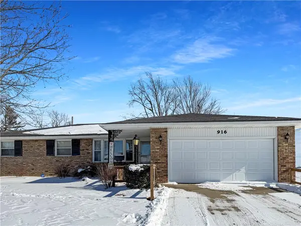 916 S 36th Street, Mattoon, IL 61938
