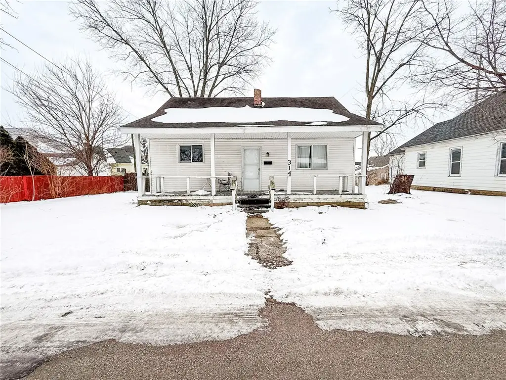 314 Adams Avenue, Charleston, IL 61920 - #1