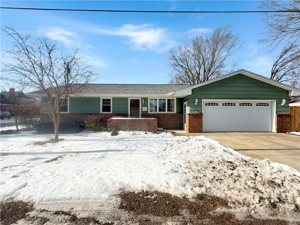 919 Van Buren Street, Sullivan, IL 61951 - #1