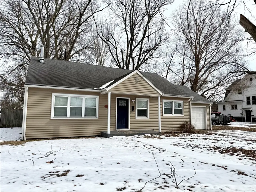 309 Harrison Street, Rossville, IL 60963 - #1