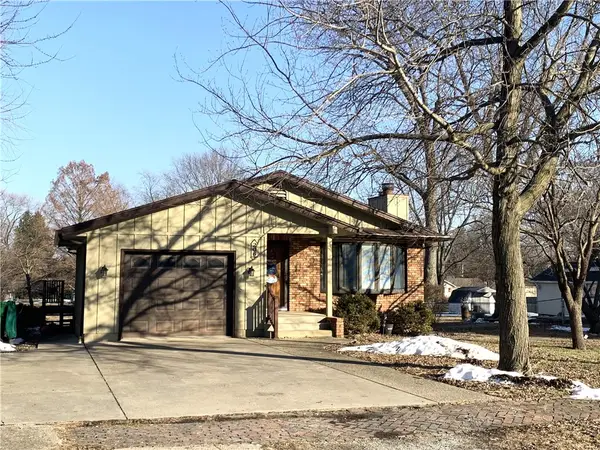 206 S Hickory Street, Pana, IL 62557