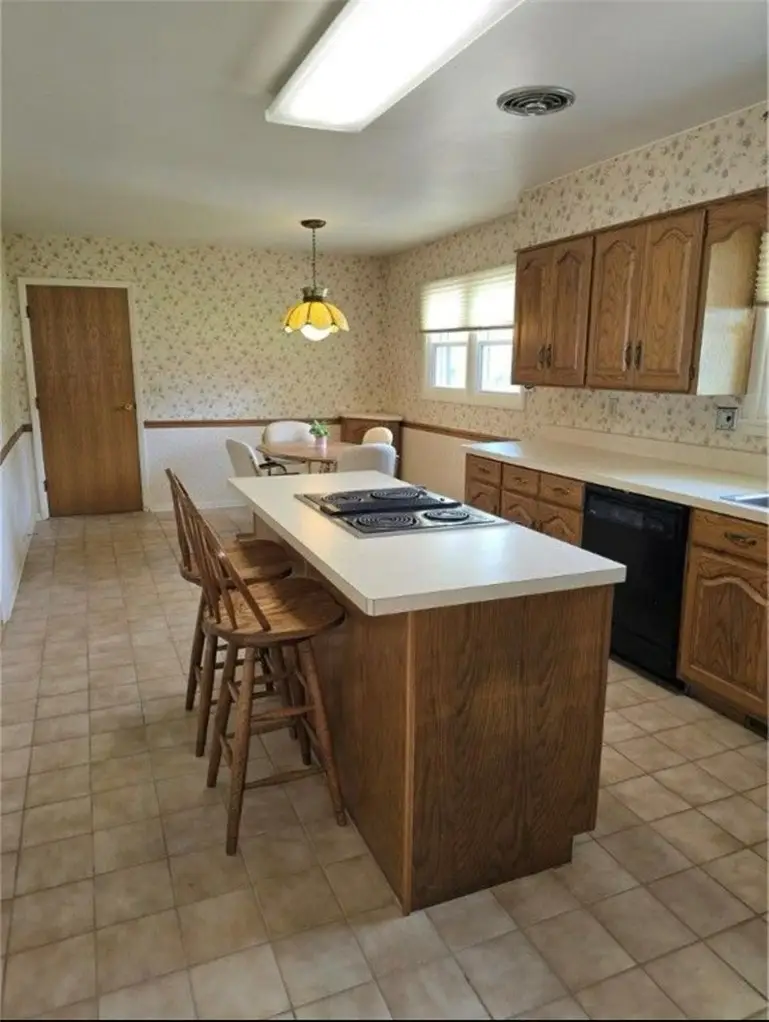 9 Orchard Drive, Charleston, IL 61920 - #2