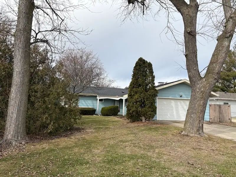 713 N 23rd Street, Mattoon, IL 61938 - #1