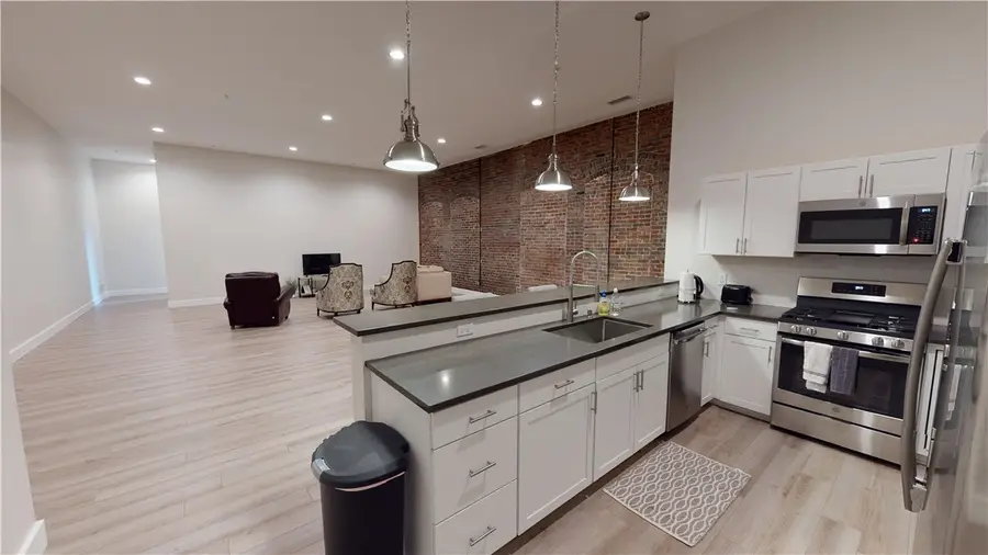 155 W Main Street #4, Decatur, IL 62523 - #3