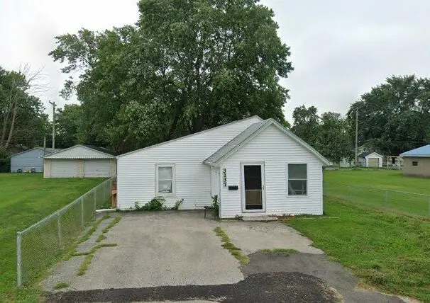 3137 E Harrison Avenue, Decatur, IL 62526 - #1