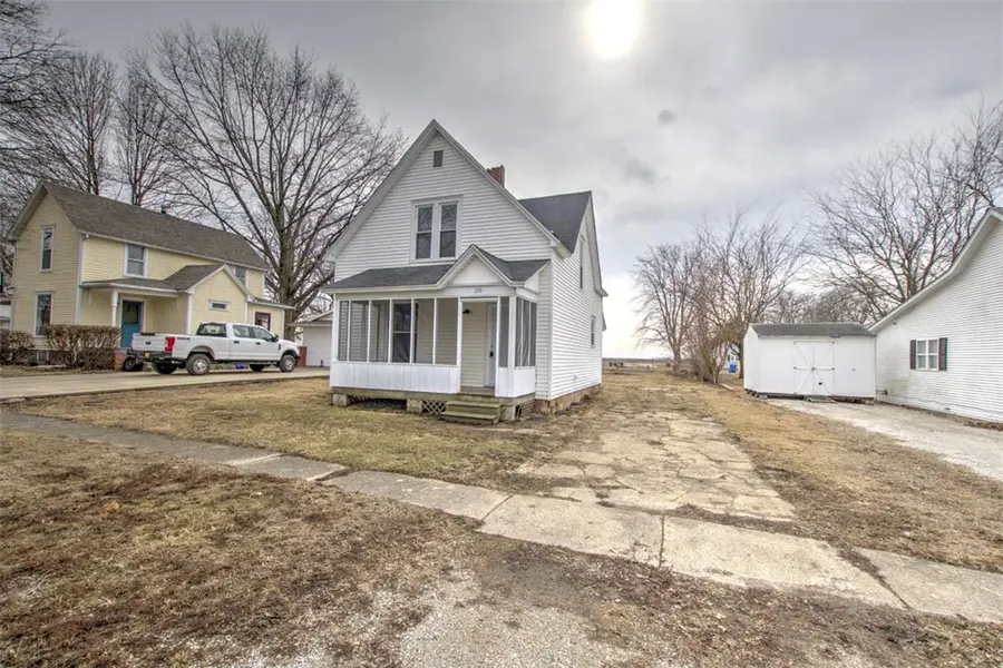 220 Lincoln Street, Blue Mound, IL 62513 - #3