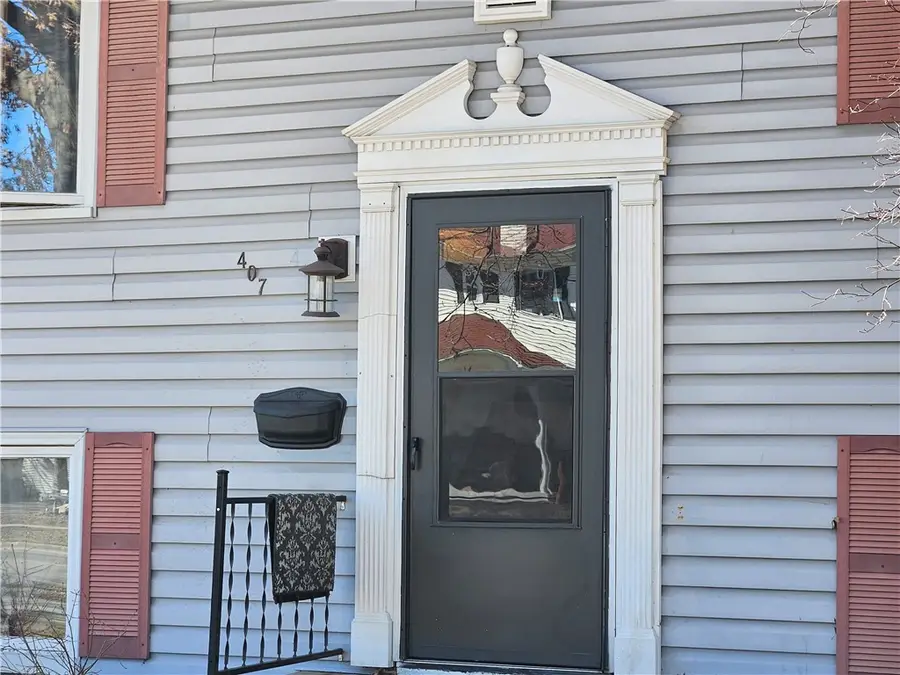 407 N Main Street, Sullivan, IL 61951 - #2